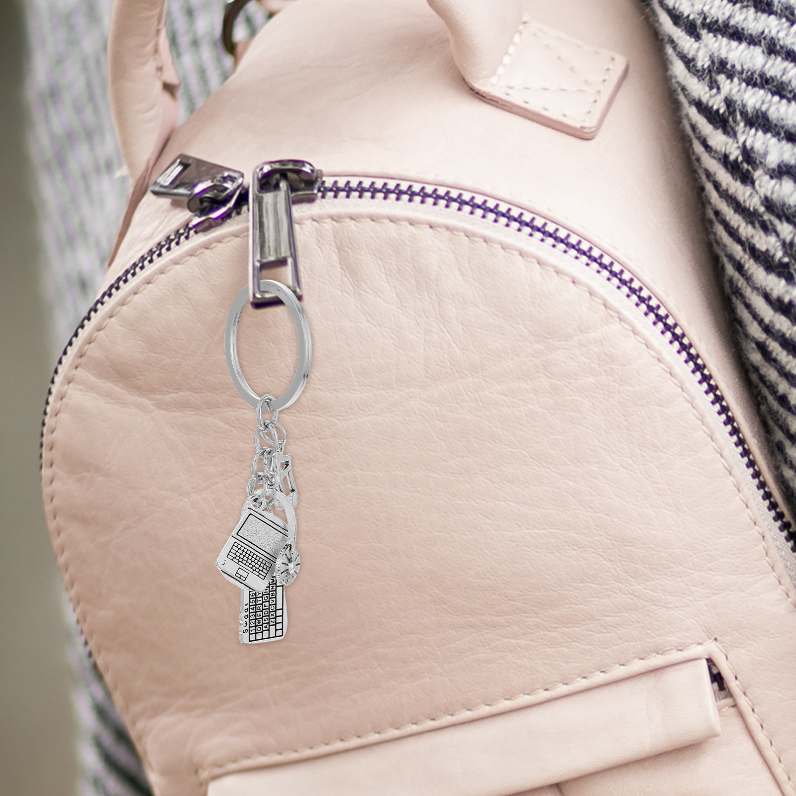 سلسلة مفاتيح للمهندسين، لوحة م - مراجعة Tech Keychain Accessories وسعره